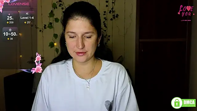 Alianna Solo Kisses online show from 10-06-25, 11:22