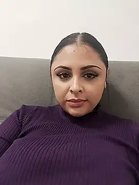 MelannyBell online show from 12-13-25, 08:15