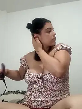 MelannyBell online show from 03-21-25, 06:40