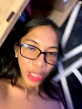 whiteladyboy online show from 11-22-25, 06:51