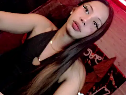 whiteladyboy online show from 11-14-25, 07:28