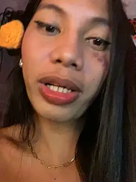 whiteladyboy online show from 10-24-25, 08:08