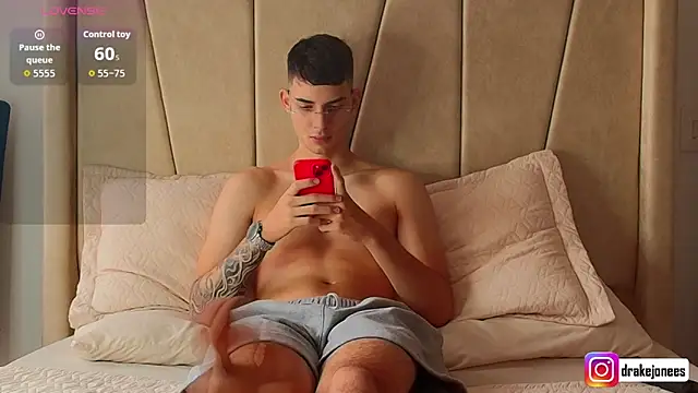 Snapshot of god_drake chatting on 11-24-25, 05:35 god drake online show from 11-24-25, 05:35