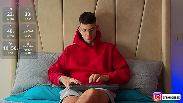 Snapshot of god_drake chatting on 12-03-25, 03:00 god drake online show from 12-03-25, 03:00