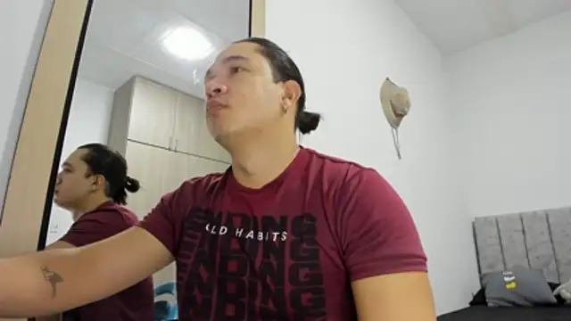 Snapshot of Valerioe chatting on 03-25-26, 11:20 Valerioe online show from 03-25-26, 11:20