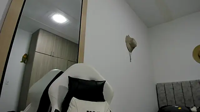 Valerioe online show from 02-24-26, 03:35