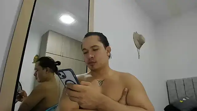 Snapshot of Valerioe chatting on 03-14-26, 12:11 Valerioe online show from 03-14-26, 12:11