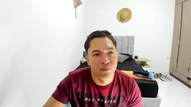 Snapshot of Valerioe chatting on 07-23-26, 12:46 Valerioe online show from 07-23-26, 12:46
