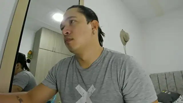 Snapshot of Valerioe chatting on 04-07-26, 03:36 Valerioe online show from 04-07-26, 03:36