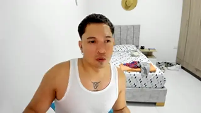 Snapshot of Valerioe chatting on 07-16-26, 09:56 Valerioe online show from 07-16-26, 09:56