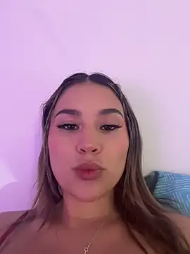 AntonelaDaly online show from 11-26-25, 05:02