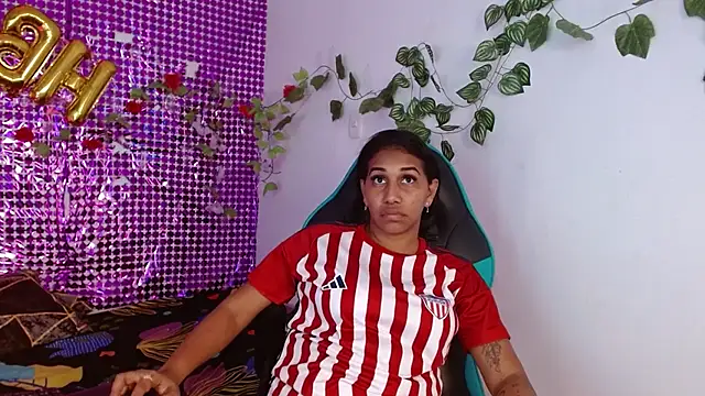 Kristel lee online show from 11-19-25, 08:42