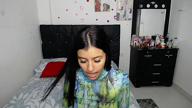 floweer  online show from 10-23-25, 02:54