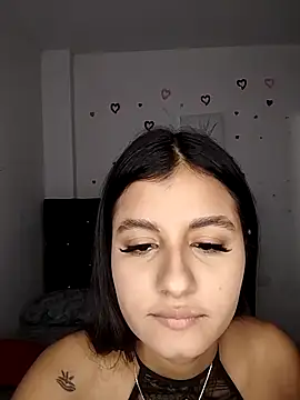 floweer  online show from 11-30-25, 04:02