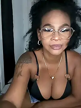 Snapshot of Melanie_candy_ chatting on 01-26-25, 01:20 Melanie candy online show from 01-26-25, 01:20