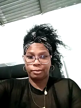 Snapshot of Melanie_candy_ chatting on 10-01-25, 10:02 Melanie candy online show from 10-01-25, 10:02