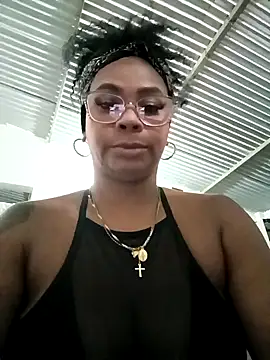 Snapshot of Melanie_candy_ chatting on 10-04-25, 12:56 Melanie candy online show from 10-04-25, 12:56