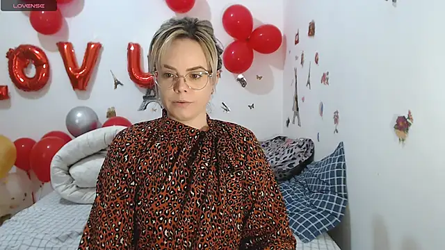 hotmilf4uxxx online show from 02-23-26, 11:11