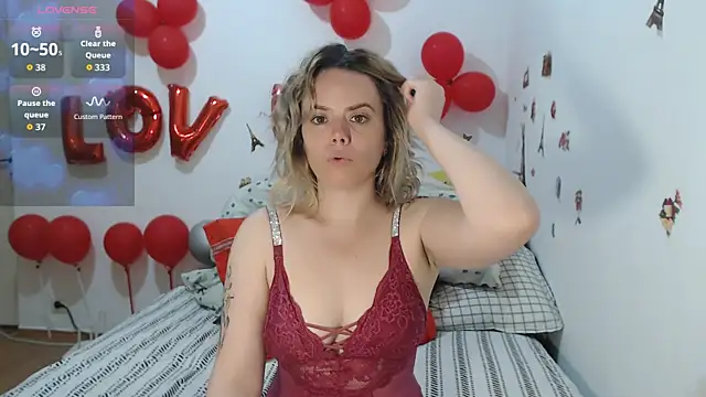 hotmilf4uxxx online show from 04-03-26, 10:11