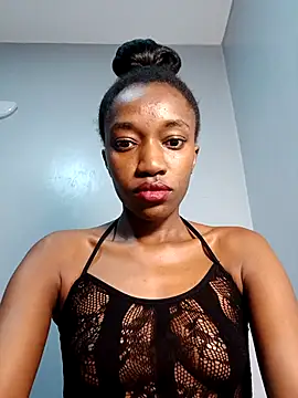 Snapshot of kinkybeby chatting on 10-15-25, 04:44 kinkybeby online show from 10-15-25, 04:44