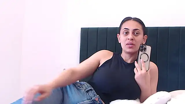 Aimeclark online show from 03-26-26, 12:25