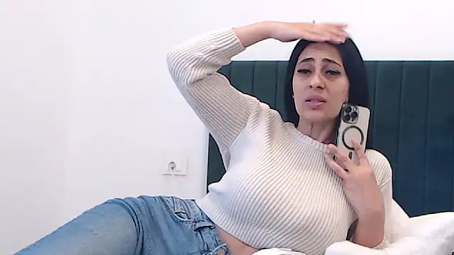 Aimeclark online show from 04-23-26, 06:31
