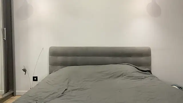 Embersweetbunny online show from 12-05-25, 06:23