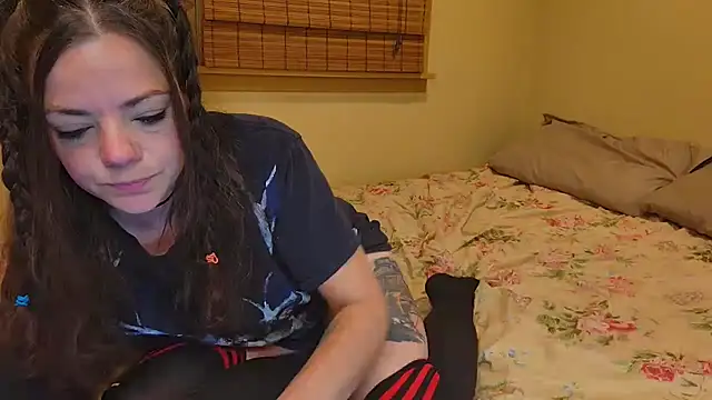 MiaElizabeth online show from 11-07-25, 08:52