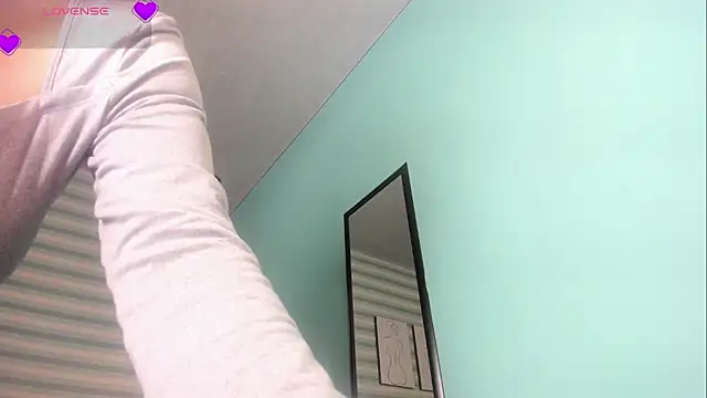 Snapshot of goddess_kianna chatting on 07-16-26, 01:02 goddess kianna online show from 07-16-26, 01:02