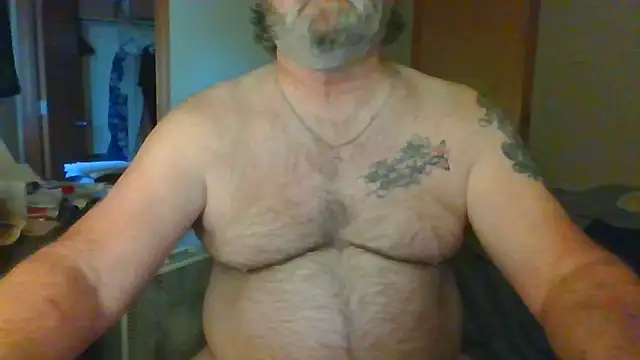 Snapshot of Doherty10 chatting on 05-12-26, 06:03 Doherty10 online show from 05-12-26, 06:03