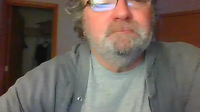 Snapshot of Doherty10 chatting on 12-14-25, 06:24 Doherty10 online show from 12-14-25, 06:24