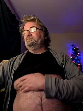 Snapshot of Doherty10 chatting on 12-21-25, 11:34 Doherty10 online show from 12-21-25, 11:34