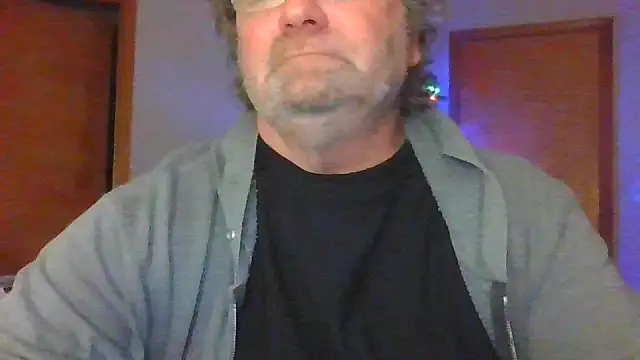 Snapshot of Doherty10 chatting on 12-01-25, 02:34 Doherty10 online show from 12-01-25, 02:34