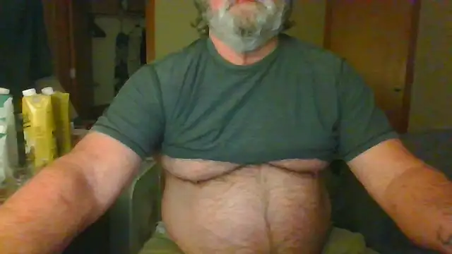 Snapshot of Doherty10 chatting on 05-27-26, 08:11 Doherty10 online show from 05-27-26, 08:11