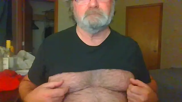 Snapshot of Doherty10 chatting on 11-15-25, 10:47 Doherty10 online show from 11-15-25, 10:47