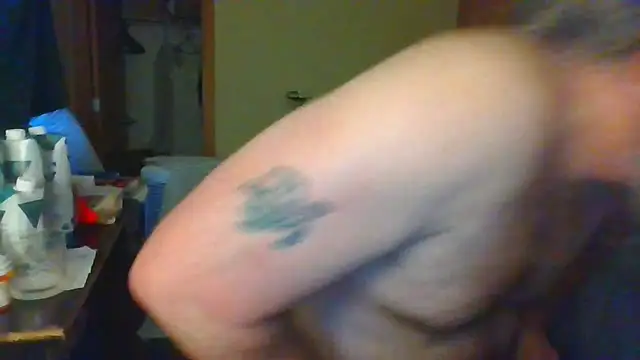 Snapshot of Doherty10 chatting on 05-30-26, 01:17 Doherty10 online show from 05-30-26, 01:17