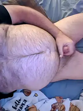 Snapshot of Doherty10 chatting on 12-22-25, 12:22 Doherty10 online show from 12-22-25, 12:22