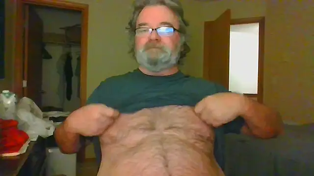 Snapshot of Doherty10 chatting on 11-24-25, 02:06 Doherty10 online show from 11-24-25, 02:06