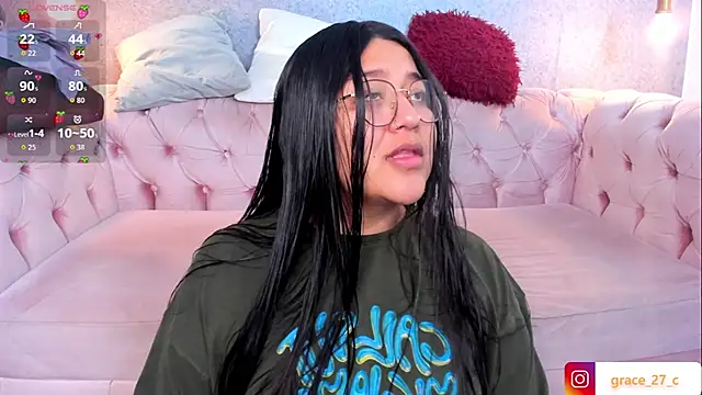 Snapshot of grace77__ chatting on 05-16-26, 12:59 grace77 online show from 05-16-26, 12:59