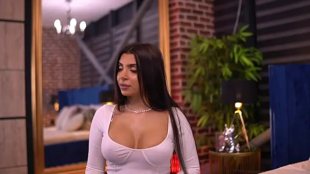 NicoleCellini online show from 10-30-25, 07:00