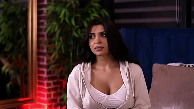 NicoleCellini online show from 12-04-25, 07:13