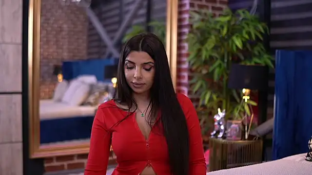 NicoleCellini online show from 11-16-25, 06:56