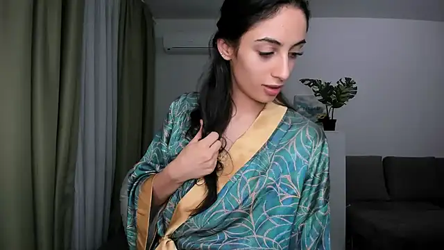 Melanie Angel online show from 05-07-26, 11:30