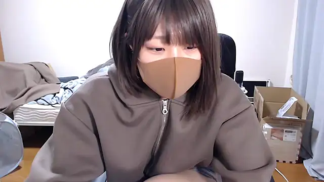 Snapshot of izumi__123 chatting on 12-29-24, 12:45 izumi 123 online show from 12-29-24, 12:45