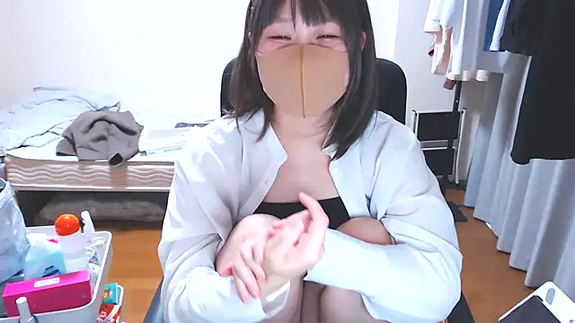 Snapshot of izumi__123 chatting on 09-16-25, 05:36 izumi 123 online show from 09-16-25, 05:36