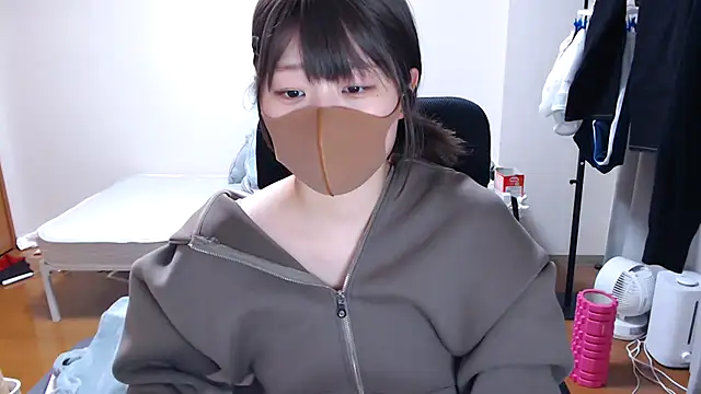 Snapshot of izumi__123 chatting on 06-02-26, 01:33 izumi 123 online show from 06-02-26, 01:33