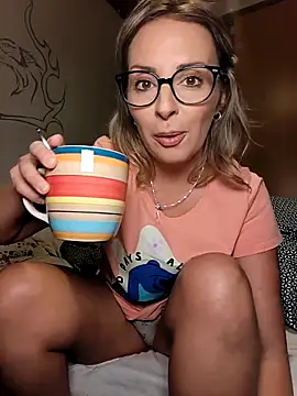 Jade Emeraud online show from 12-16-25, 08:24