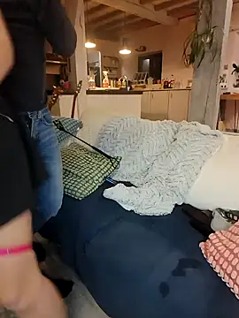 Snapshot of Jade_Emeraud chatting on 02-04-25, 10:34 Jade Emeraud online show from 02-04-25, 10:34