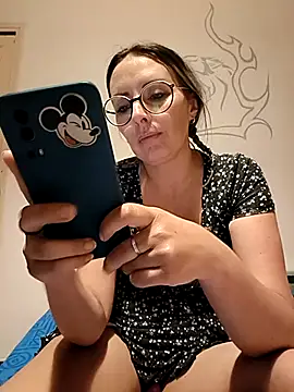 Jade Emeraud online show from 03-20-26, 01:34