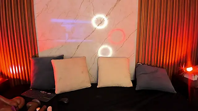 Emiilycollins online show from 02-03-25, 08:57